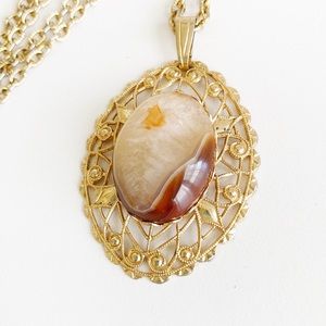 Vintage Agate Gold Metal Necklace
